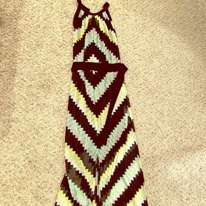 Gorgeous maxi dress, never worn!